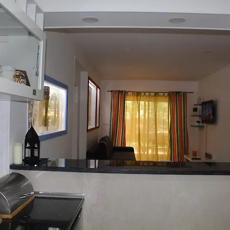 Apartamento Turistico Acoteias Apartament *